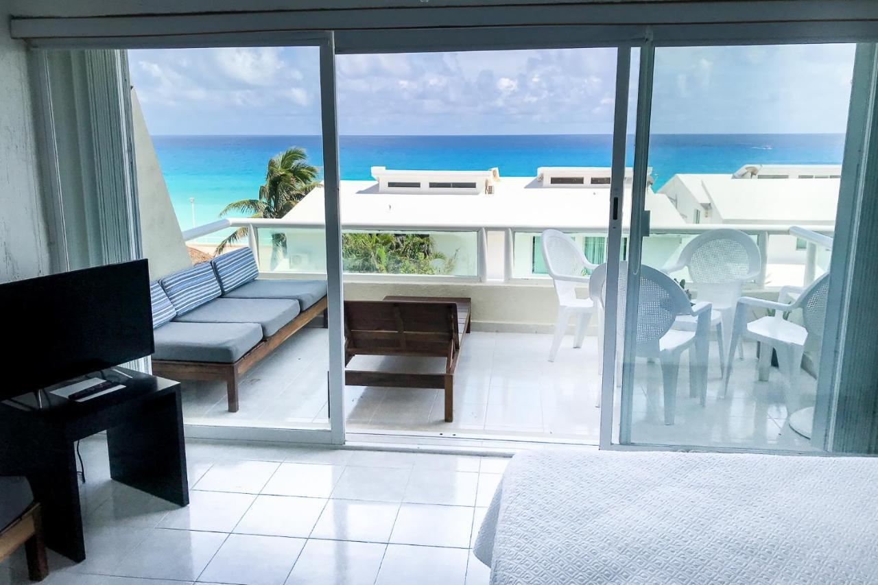 Apartment On The Beach With Terrace Ocean View, Brisas Cancun 01 By Beach & Ocean Apartments Bagian luar foto