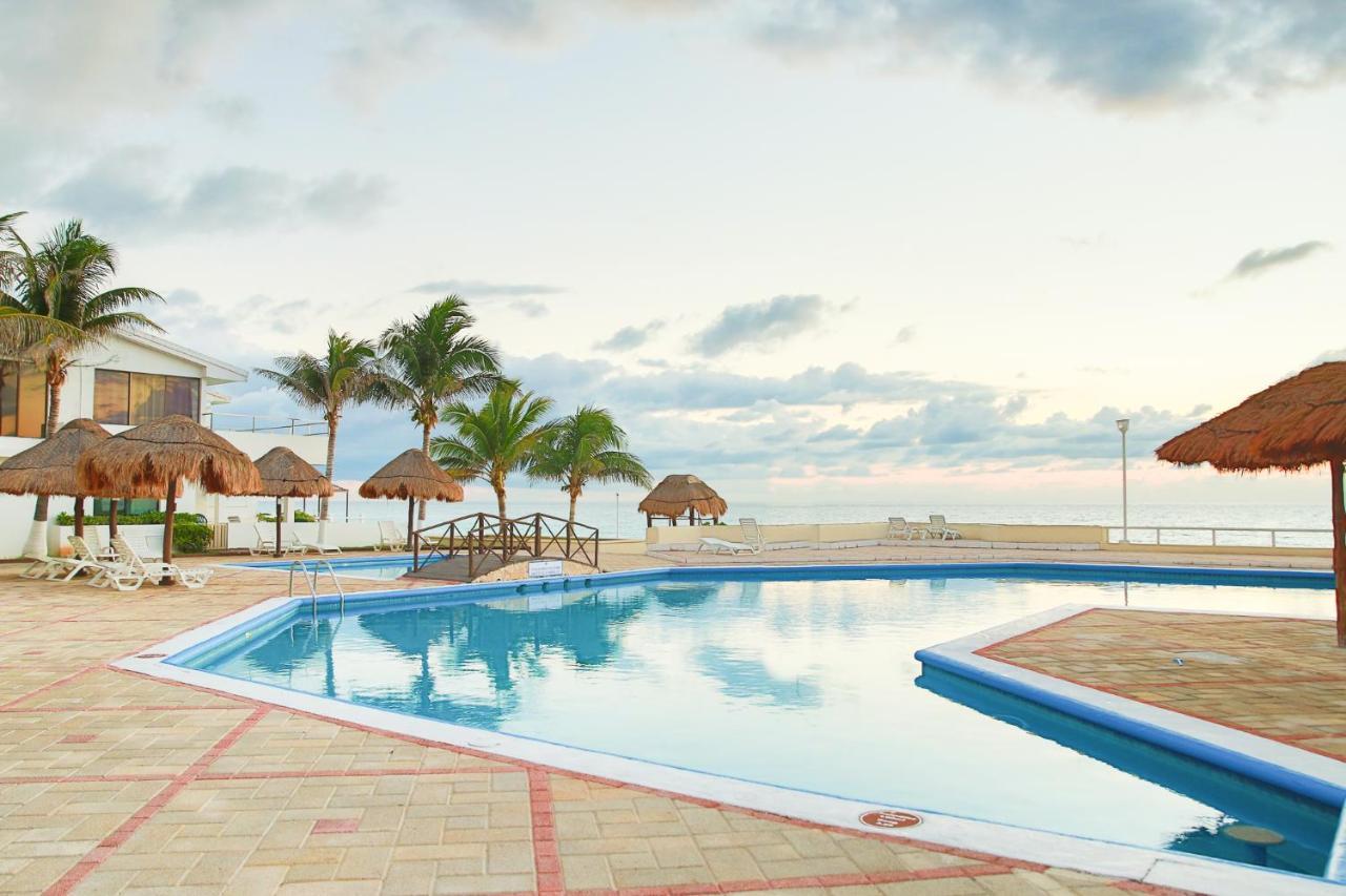 Apartment On The Beach With Terrace Ocean View, Brisas Cancun 01 By Beach & Ocean Apartments Bagian luar foto