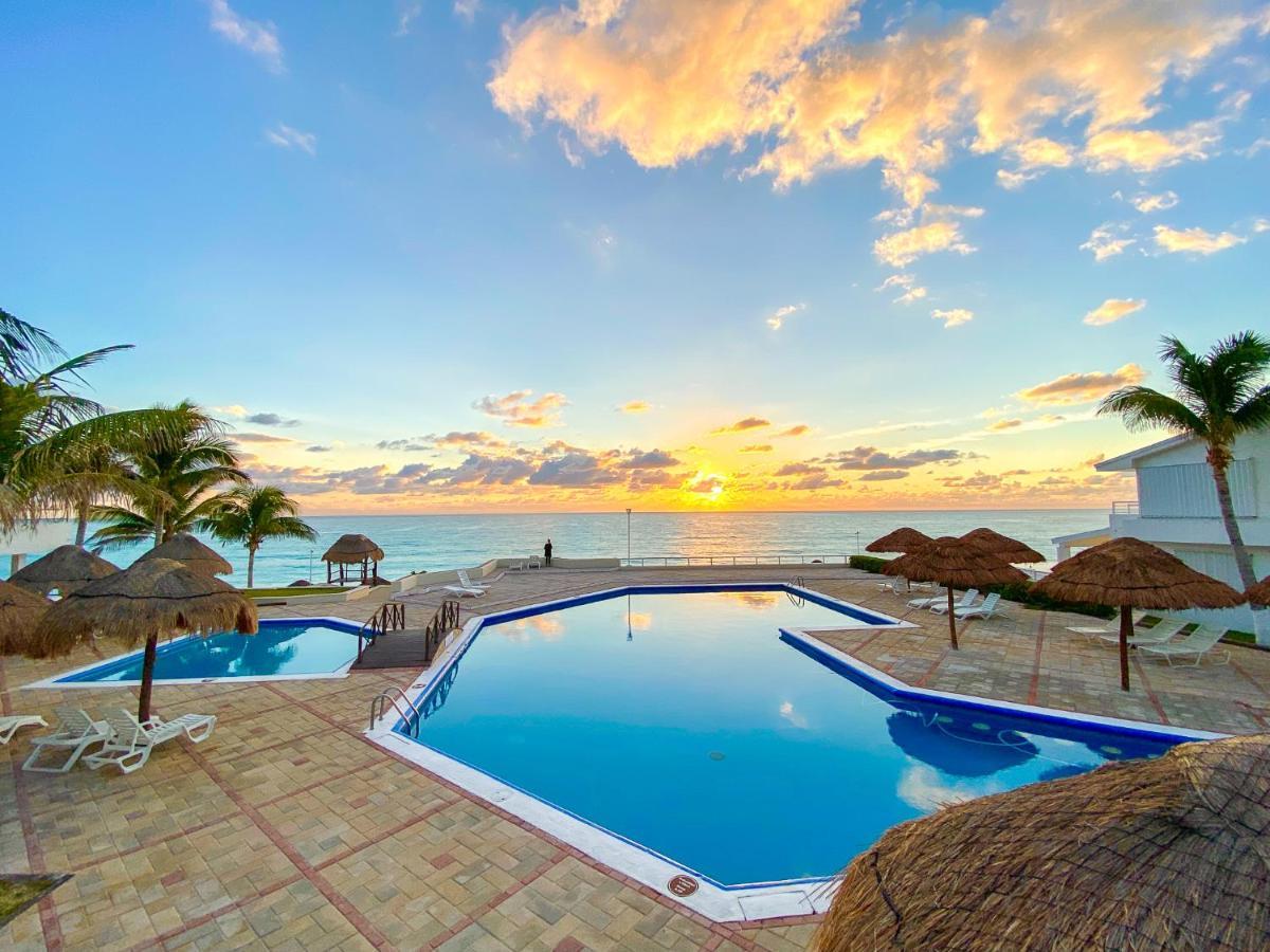 Apartment On The Beach With Terrace Ocean View, Brisas Cancun 01 By Beach & Ocean Apartments Bagian luar foto
